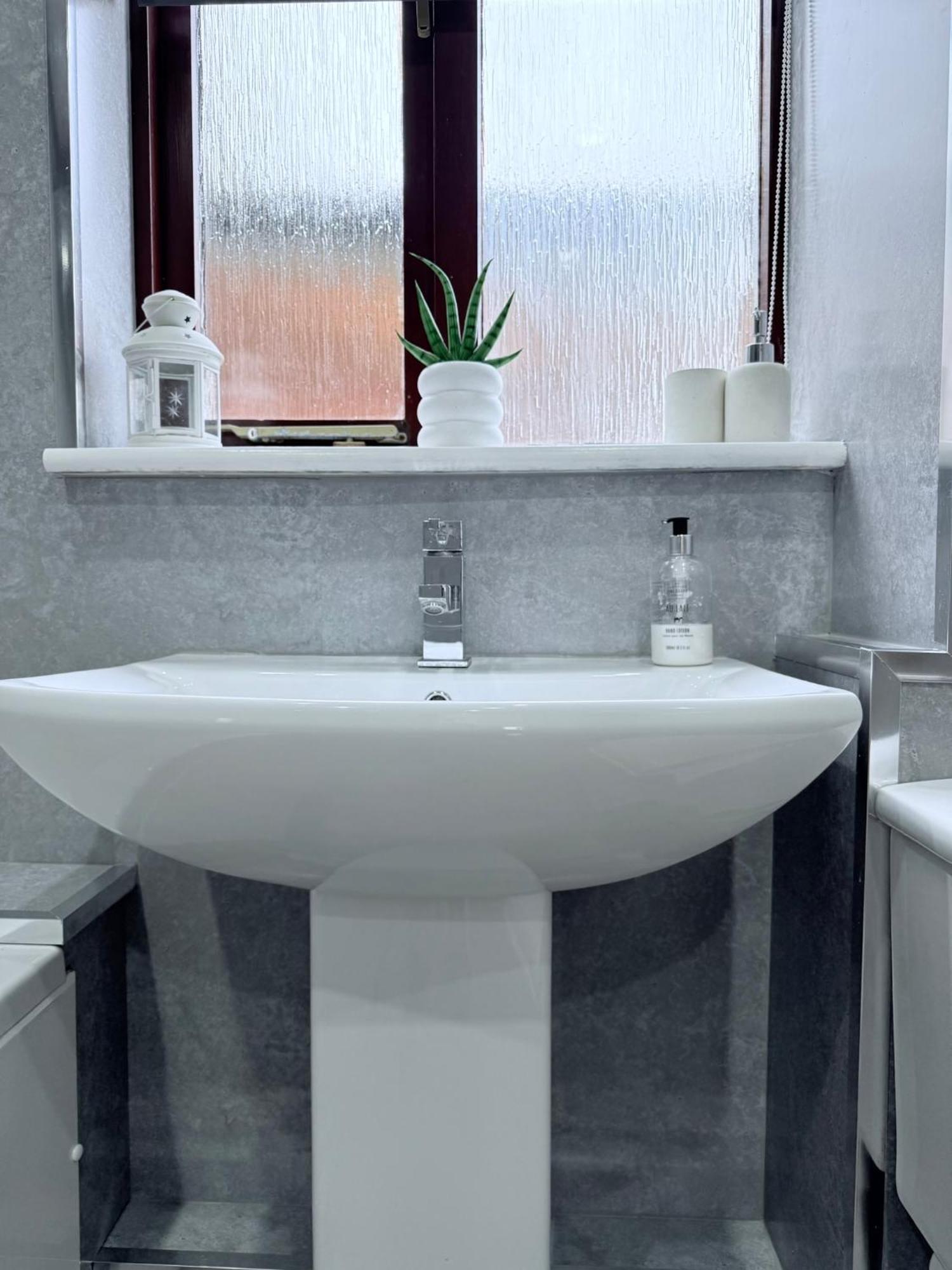 Ochil View Holiday Let Tullibody Exterior foto